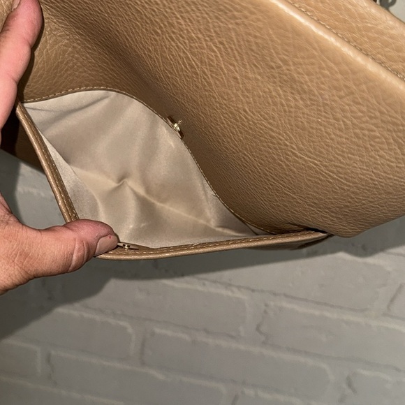 INC Elegant crossbody Tan faux Leather Bag
Fold over adjustable straps - Picture 4 of 8